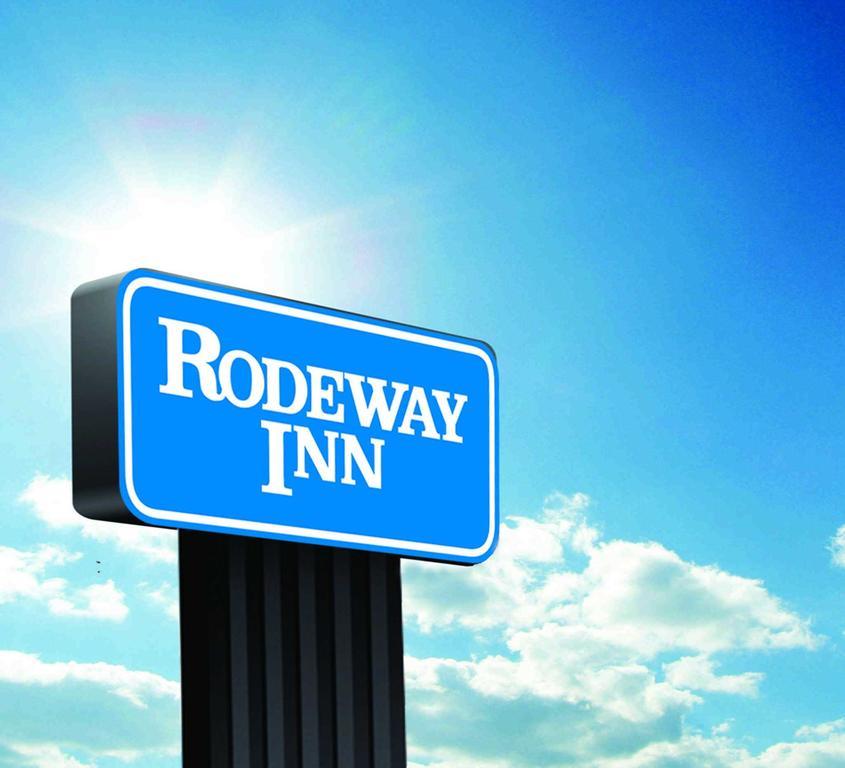 Rodeway Inn Tillmans Corner Bagian luar foto