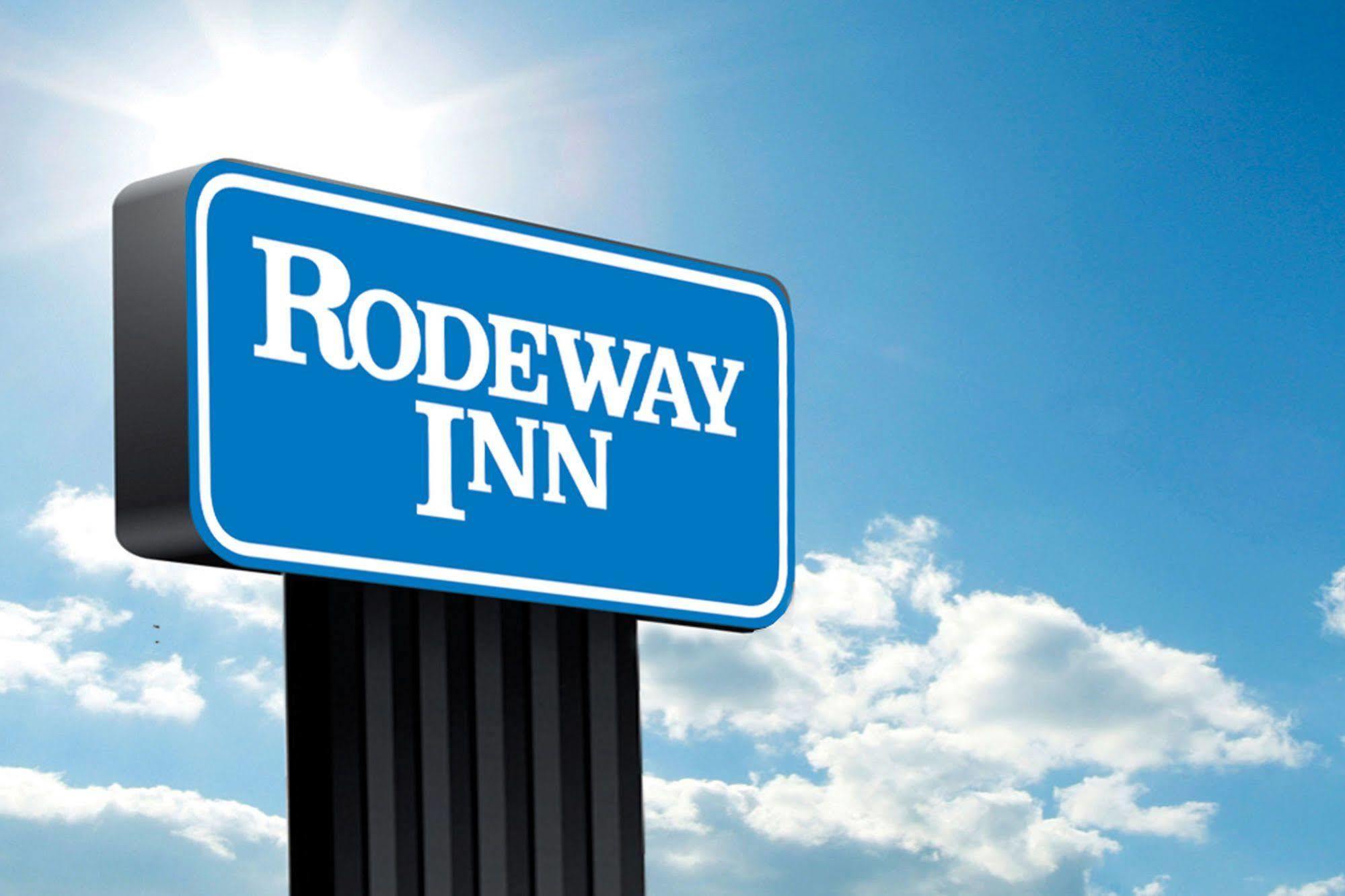 Rodeway Inn Tillmans Corner Bagian luar foto